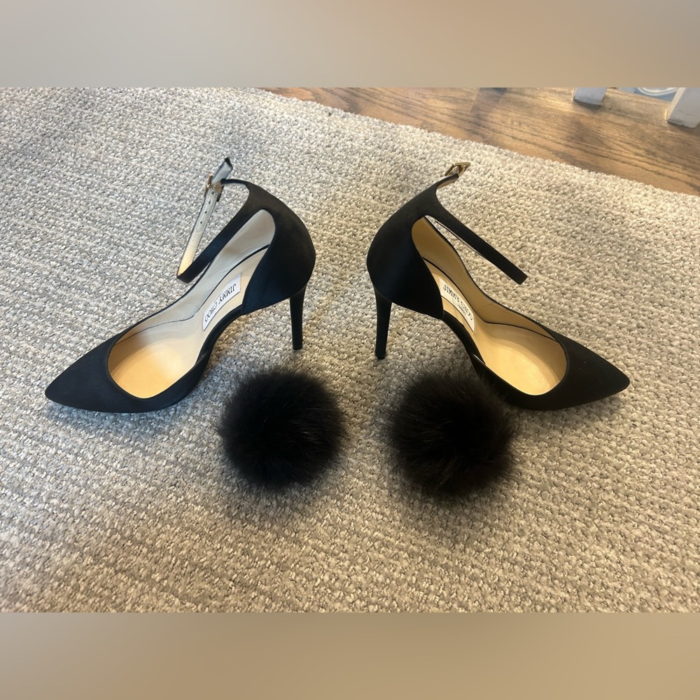 Jimmy choo black satin pumps size 35 with removable black fur pom pom.